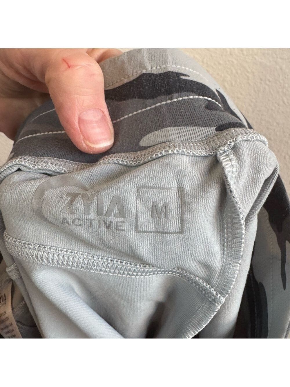 ZYIA ACTIVE ‘Unwind ‘ Joggers White Snow Camo - Picture 13 of 13